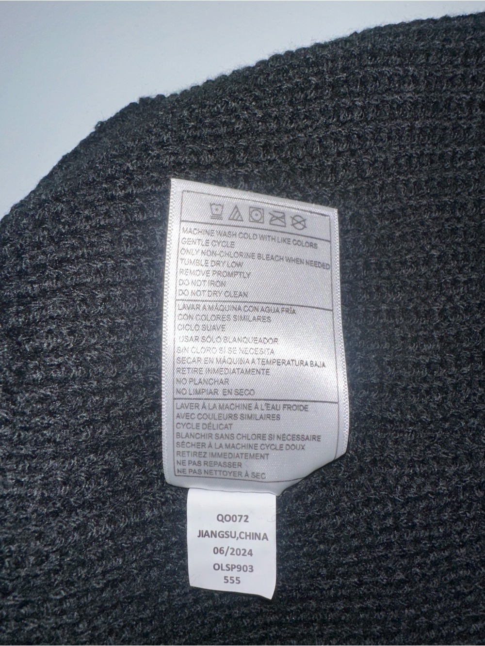SPYDER OS Boy/Girl Black Knit Cuffed Beanie Hat - Picture 12 of 13